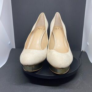 JLO by Jennifer Lopez Sela Chic Cream Platform Heels with Gold Accent size 10